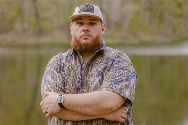 A Tragedy Unfolds: Luke Combs' Brother Passes Away