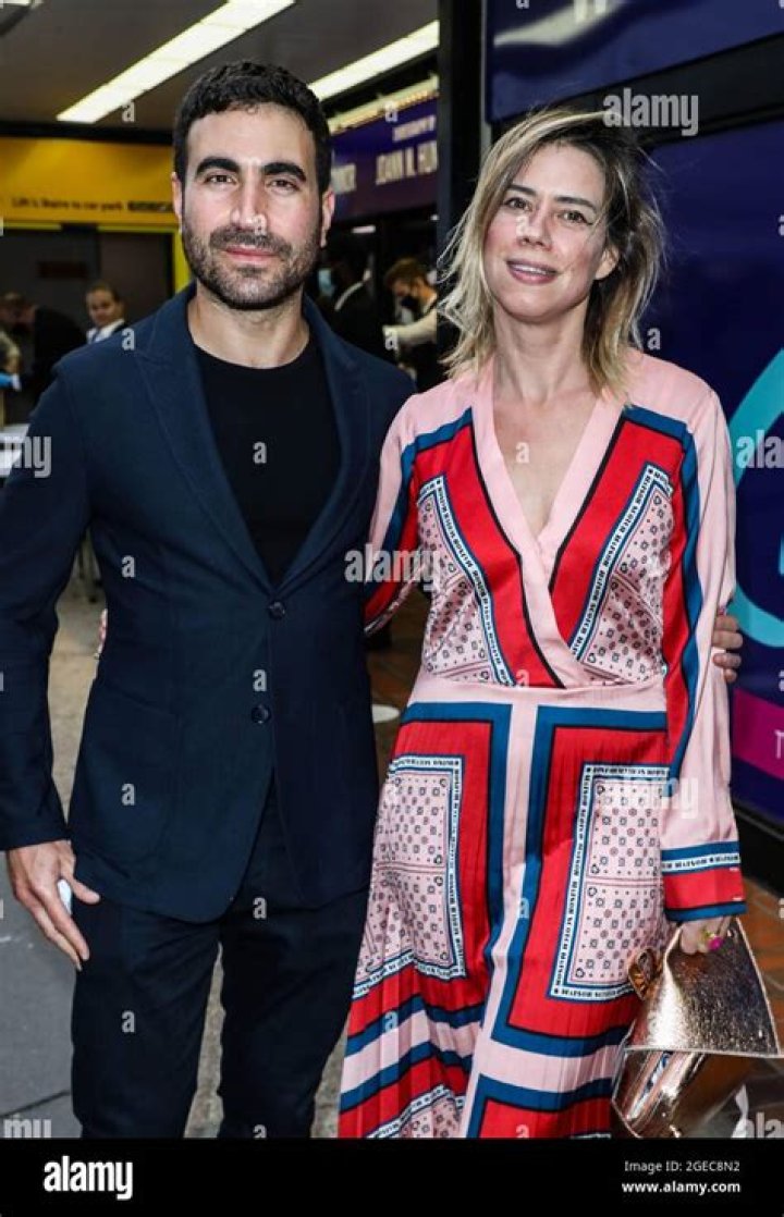 Lou Sanders Husband: A Comprehensive Guide to Her Personal Life and Relationships