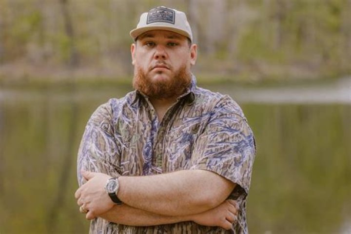 Luke Combs' Brother's Tragic Demise: A Heartbreaking Loss