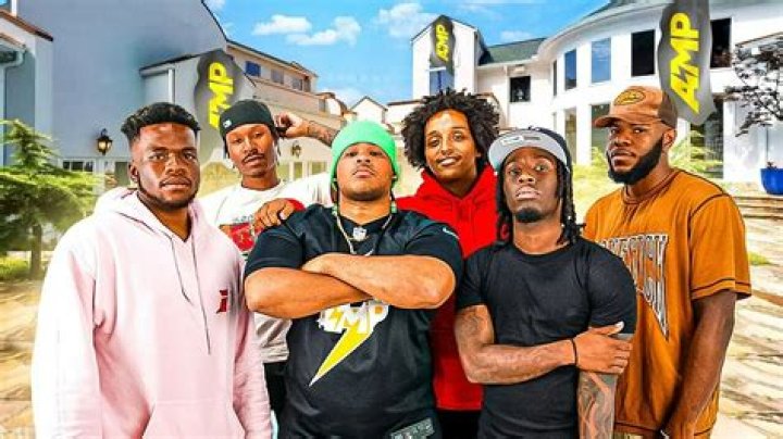 Rhys Hoskins Sister Wiki: What’s His Net Worth? Family &amp; Age