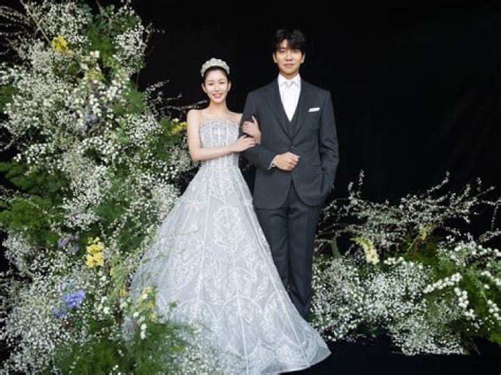 Unveiling The Truth: Is Cha Eun Woo Engaged?