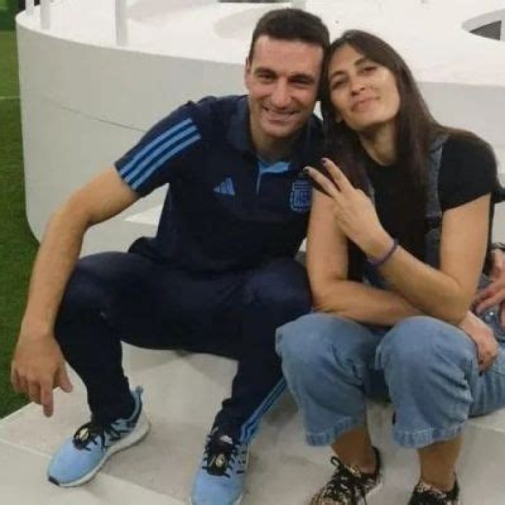 Who Is Elisa Montero? Meet Lionel Scaloni Wife: Family And Kids